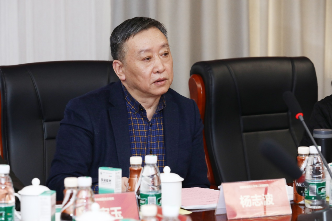 “膚康搽劑上(shàng)市(shì)後再評價臨床研究項目專家(jiā)論證會(huì)”在京成功舉辦