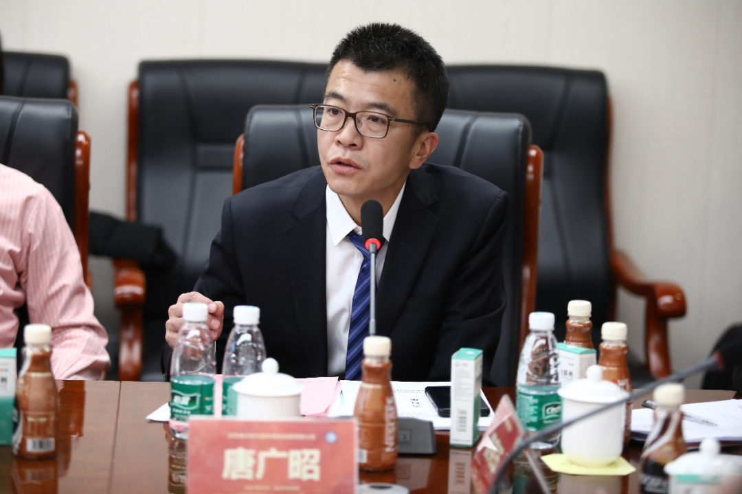 “膚康搽劑上(shàng)市(shì)後再評價臨床研究項目專家(jiā)論證會(huì)”在京成功舉辦