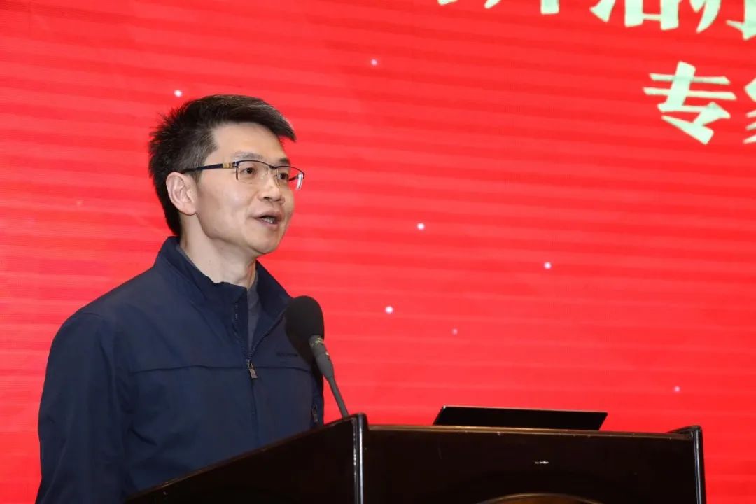 《快(kuài)胃片治療慢(màn)性淺表性胃炎臨床應用(yòng)專家(jiā)共識》第一(yī)次專家(jiā)討(tǎo)論會(huì)在京成功舉辦