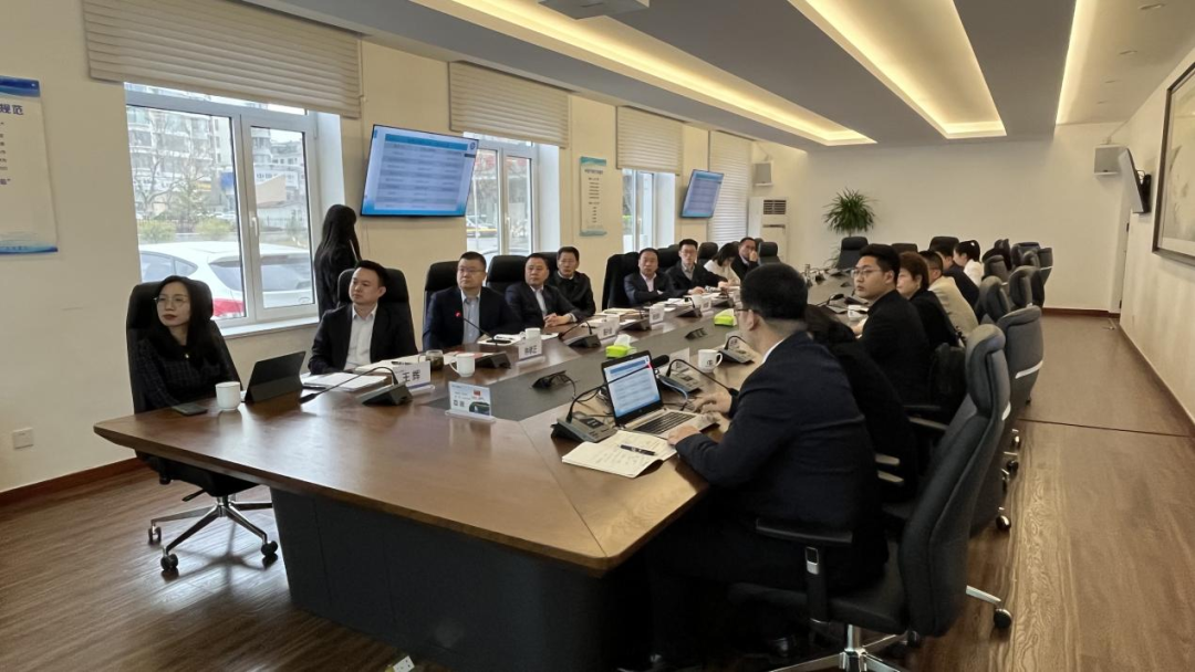 浩浩國(guó)藥，蕩蕩國(guó)風(fēng)；載深履厚，與時(shí)俱新