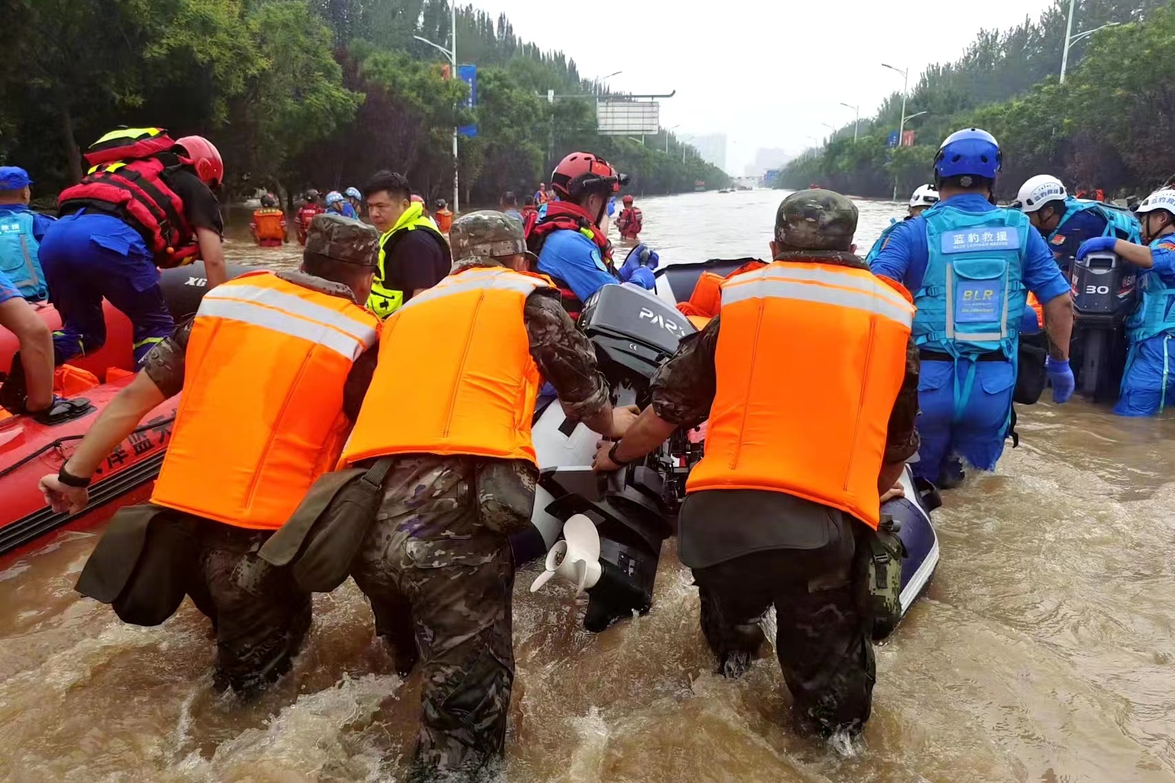 情系涿州同胞 凝聚黨員(yuán)愛(ài)心
